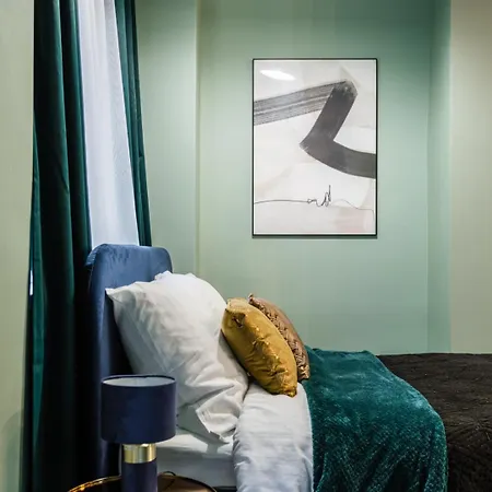 David Old Town Parking By #hoomvi 弗罗茨瓦夫